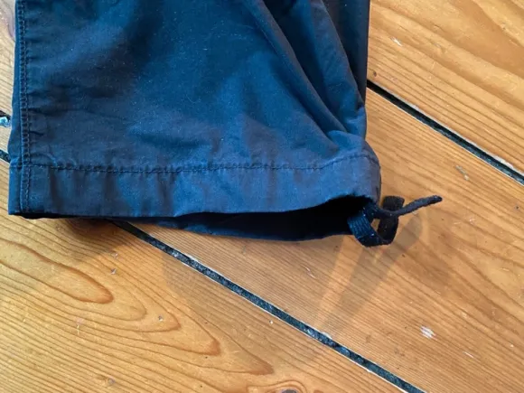 Uniqlo Cargo pants - small
