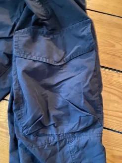 Uniqlo Cargo pants - small