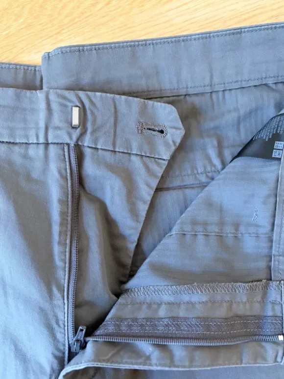 Uniqlo Herren Shorts Gr. M dunkelgrau