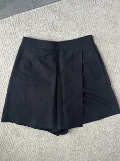 Uniqlo skort schwarz