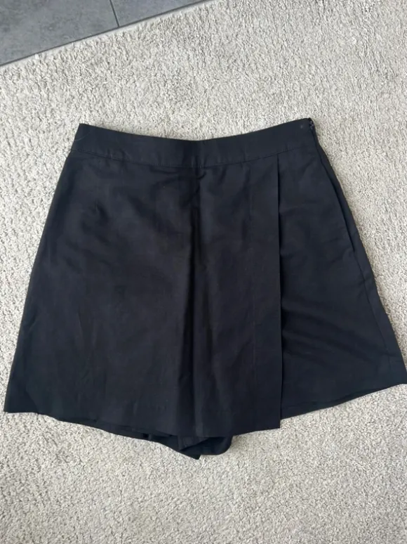 Uniqlo skort schwarz