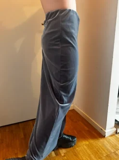 Velour-like long maxi skirt
