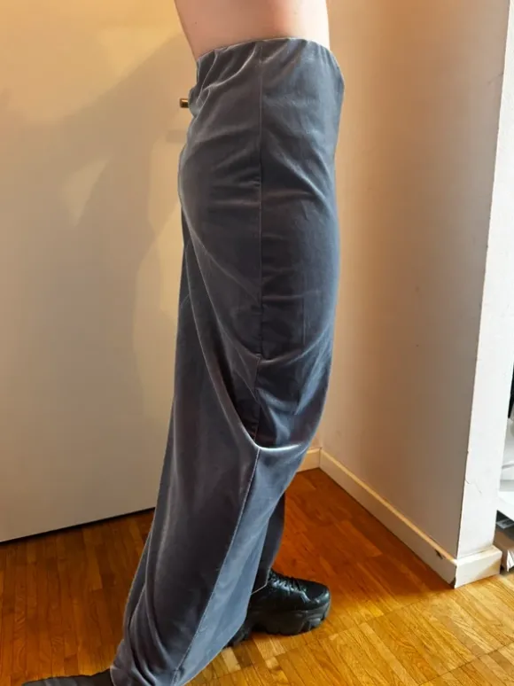 Velour-like long maxi skirt