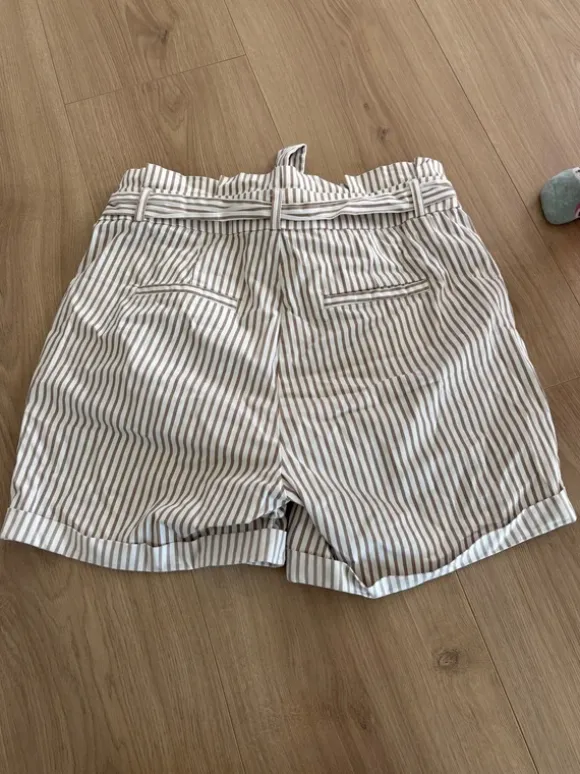 Vera Mode Damen Shorts weiß beige Größe L