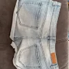 Verkaufe kaum getragene Jeansshort | Vinted