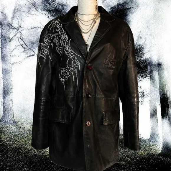 veste noire en cuir handmade custom cybersigilism