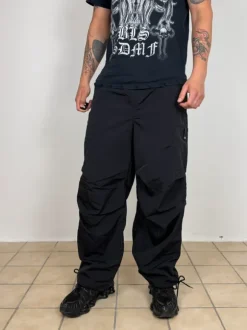 Vintage oversized nylon baggy wide leg black outdoor sport parachute pants