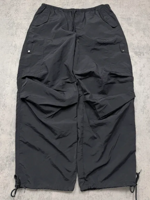Vintage oversized nylon baggy wide leg black outdoor sport parachute pants