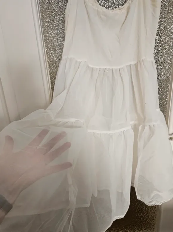 Vintage Petticoat / Unterrock – Cremeweiß – Stufen-Design