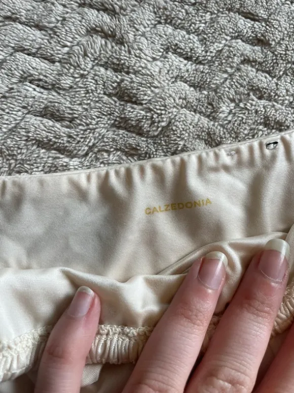 Viral shiny satin Calzedonia bikini