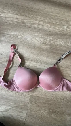 Viraler Victorias secret bh mit Glitzer