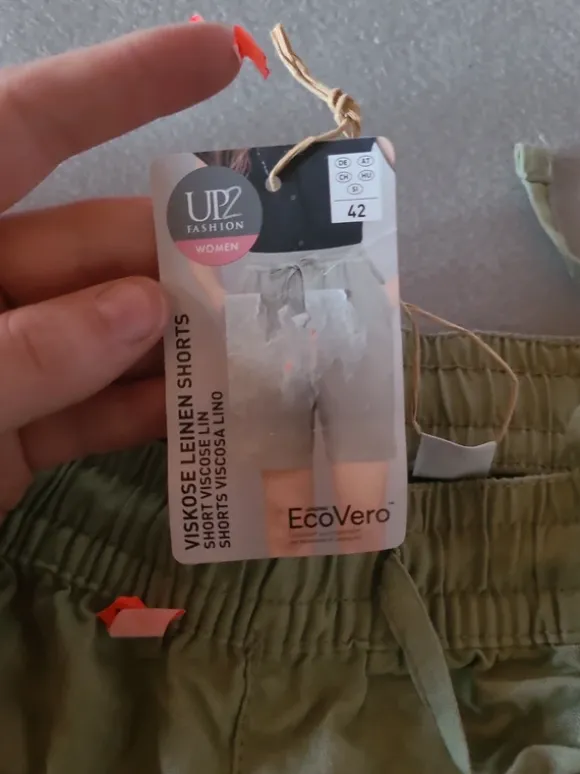 Viskose leinen short Größe 42