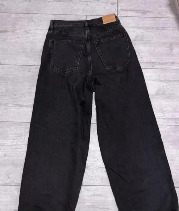 weekday Astro baggy jeans streetwear