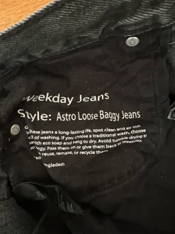 Weekday Astro Jeans (W27 L32)
