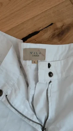 Weiße Cargohose, Caprihose