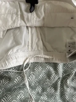 Weiße Herren Shorts in Größe XL von H&M zu vergeben