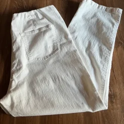 Weiße Hose von Helena Vera in Kurzgröße