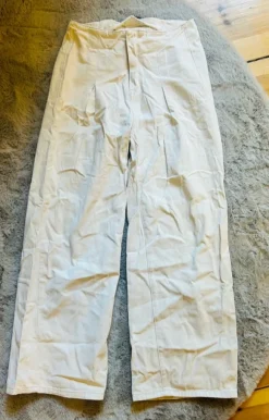 Weiße Jeans