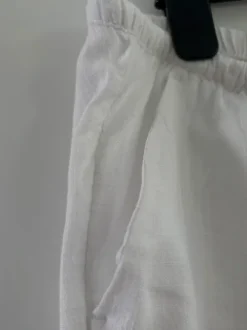 Weiße Stoffhose