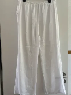 Weiße Stoffhose