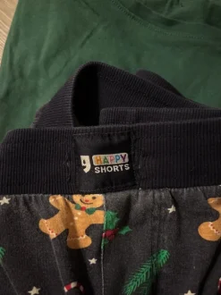 Weihnachtspyjama von Happy Shorts