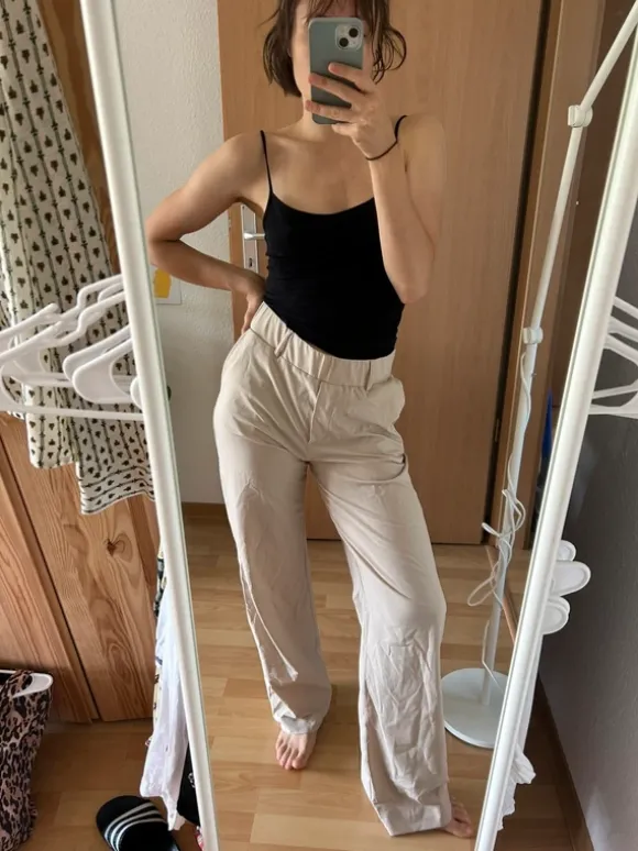 Weite bequeme Hose