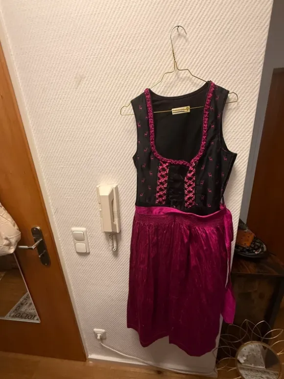 Wunderschönes festliches Dirndl