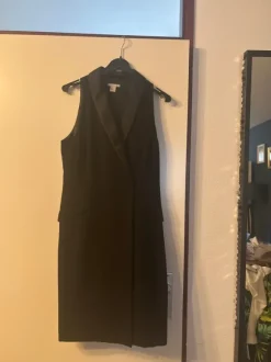 Zwarte nette jurk