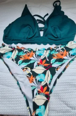 Zweifarbiger Bikini